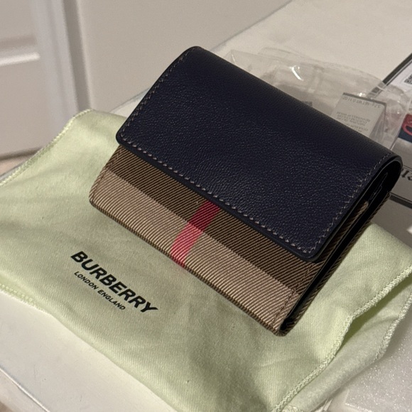Burberry Other - New Burberry trifold